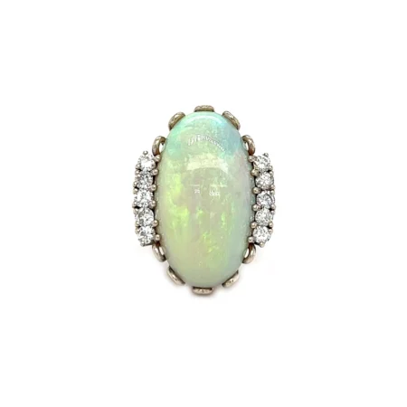 "Schimmernder Regenbogen" - Großer Opal Ring mit Brillanten