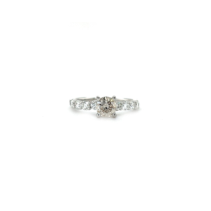 "Light brown Diamond" - Fancy Diamant mit Brillanten