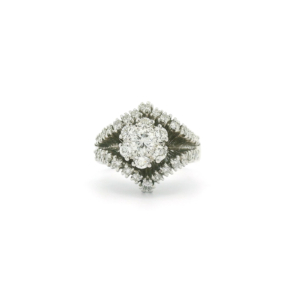 "Funkelnde Blüte" - Weißgold Ring mit Diamanten