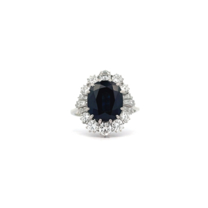 "Deep Blue Flower" - Saphir Ring mit Diamanten