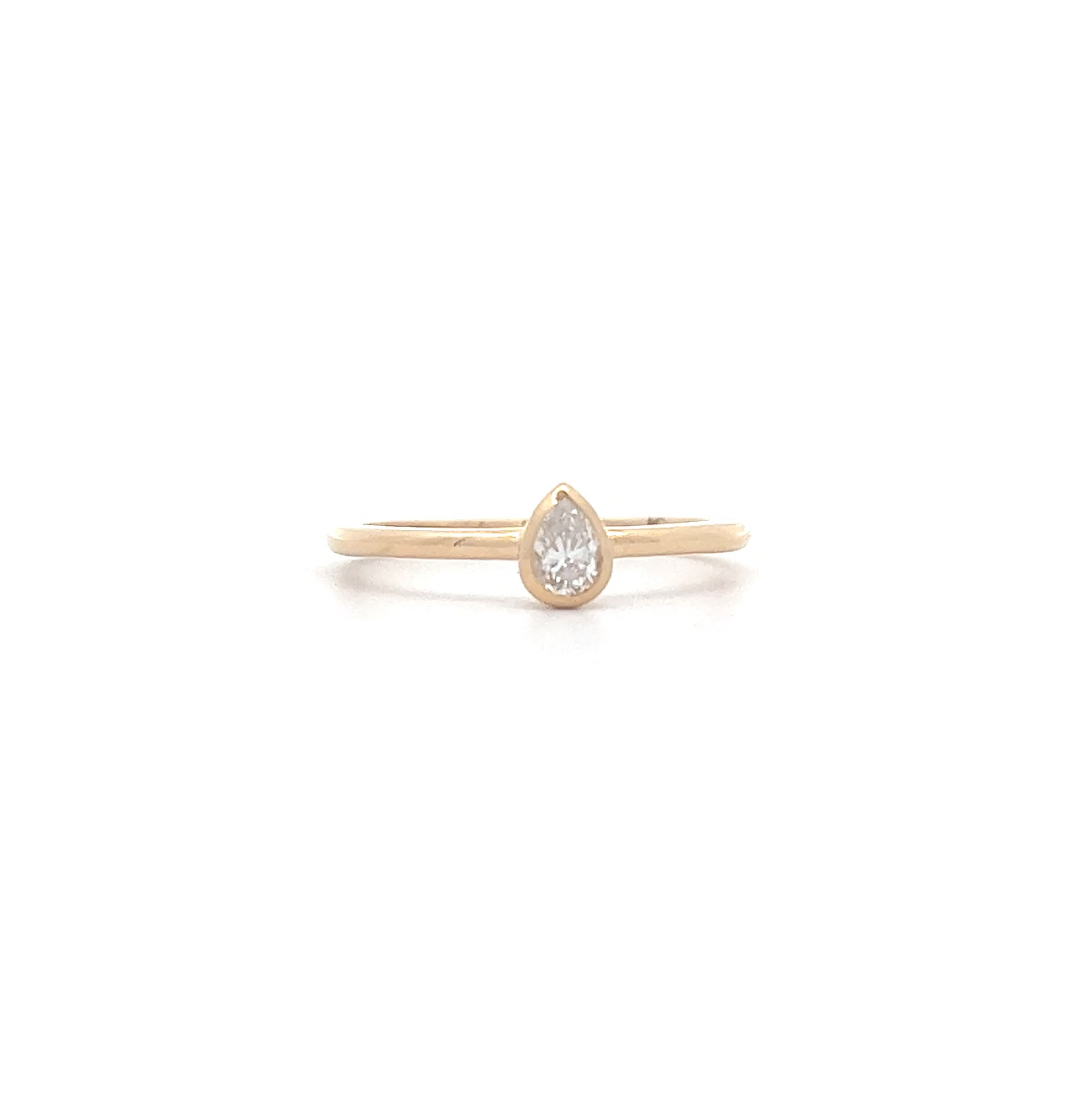 "Pear" - Filigraner Gelbgold Diamantring 0.15 ct.