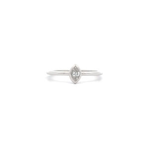 "Marquise" - Filigraner Weißgold Diamantring 0.18 ct.