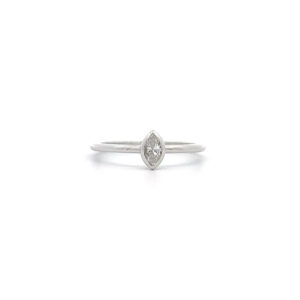 "Marquise" - Filigraner Weißgold Diamantring 0.17 ct.