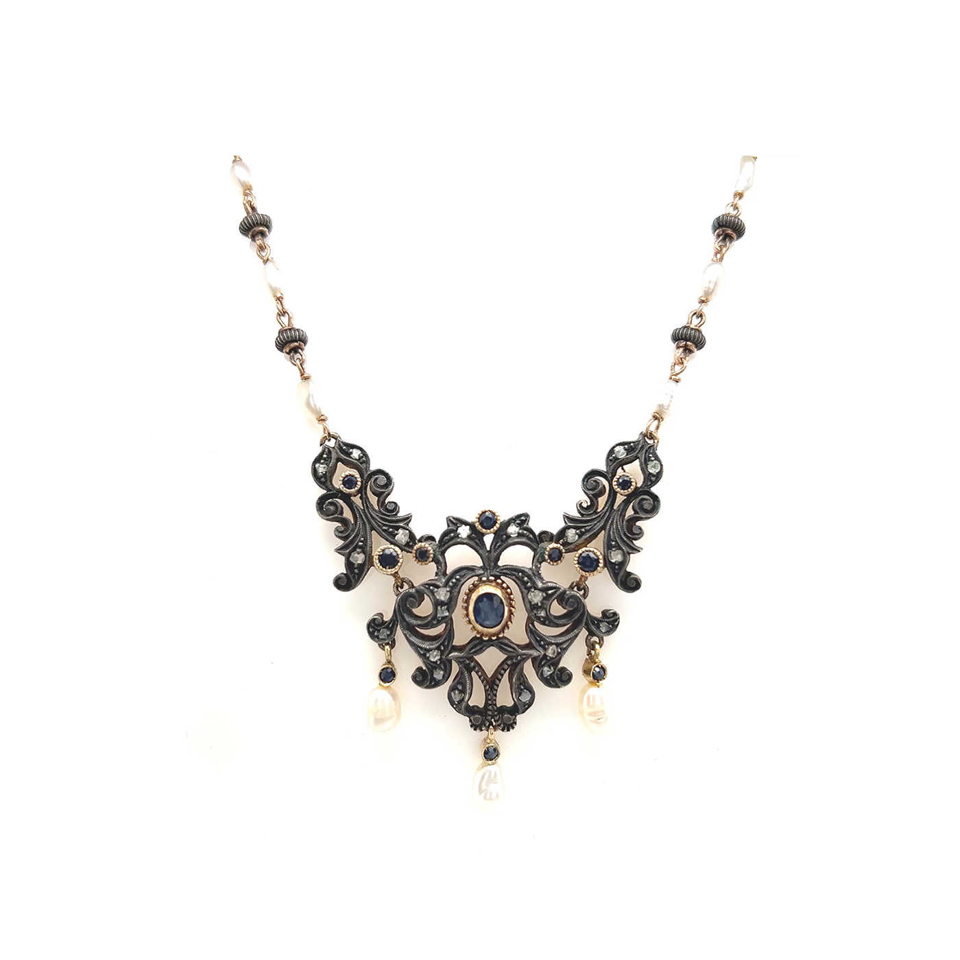 "Wertvolle Girlande" - Antikes Collier