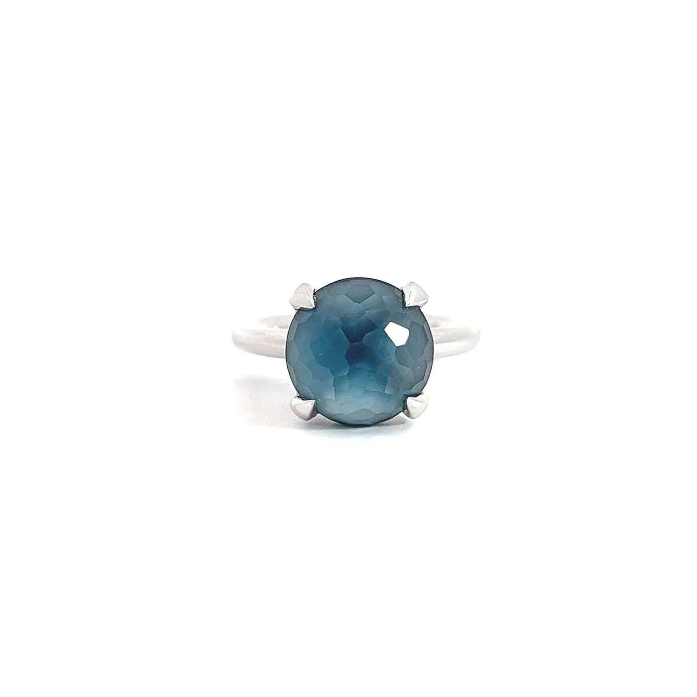 "Catch me if you can" - Blue Topas Ring in 18 Karat Weißgold
