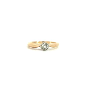 "Timeless Grace" - Antiker Solitär Ring 14 Karat Gold