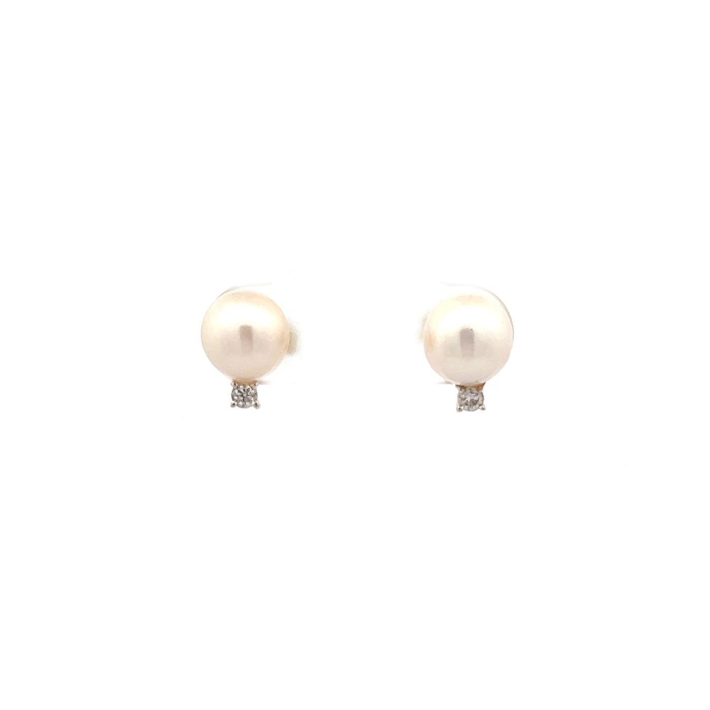 "Silent Sparkle" - Funkelnde Perlen Ohrstecker 14 Karat Gold