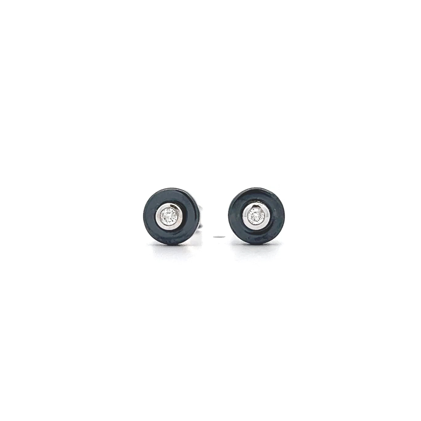 "Black Points" - 14 Karat Weißgold Ohrstecker mit Brillanten