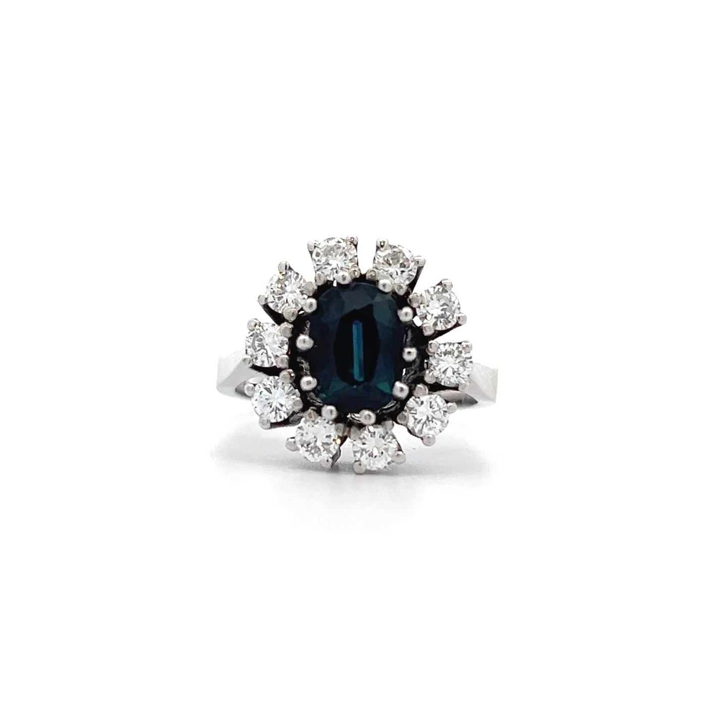 "Himmelstanz" - 14 Karat Weißgold Ring mit Brillanten und Saphir