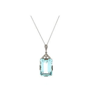 "Blue Promise" - 14 Karat Weißgold Kette mit einem Aquamarin