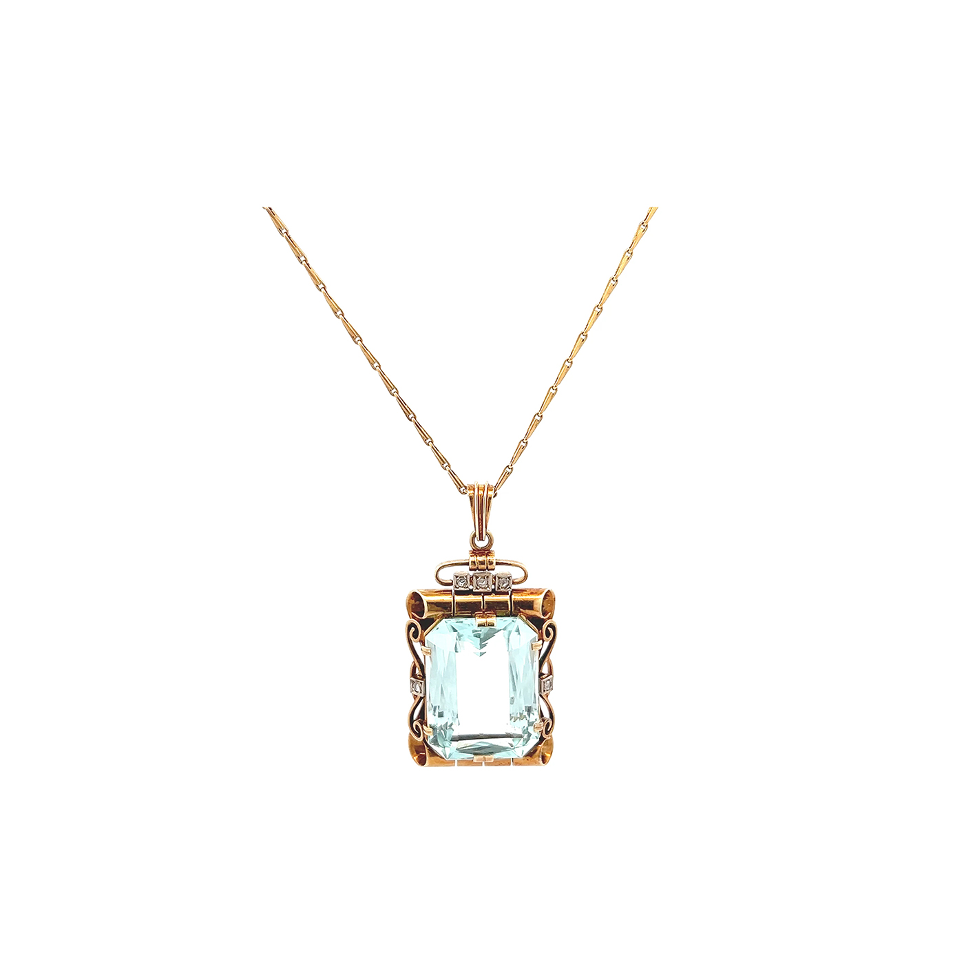 "Himmelsschimmer" - 14 Karat Aquamarin Anhänger mit Kette"