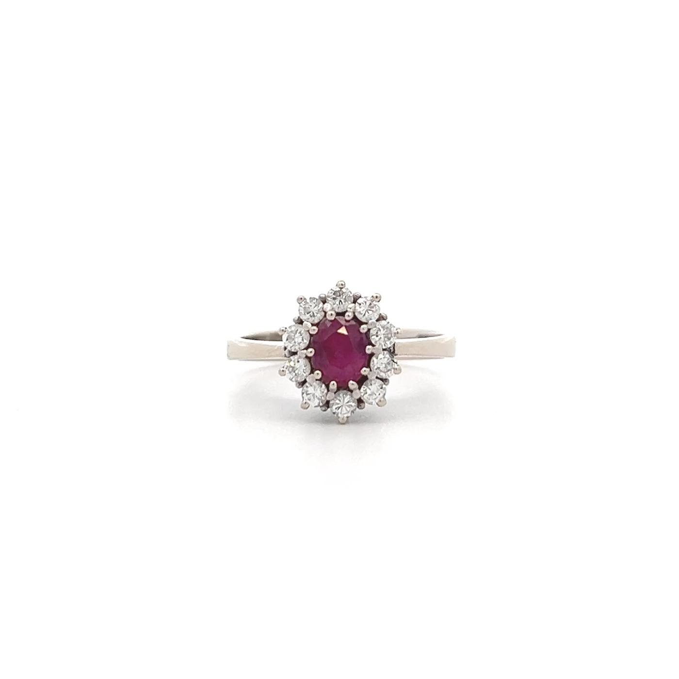 "Ruby Bloom" - Blütenring in 14 Karat Weißgold mit Rubin und Brillanten