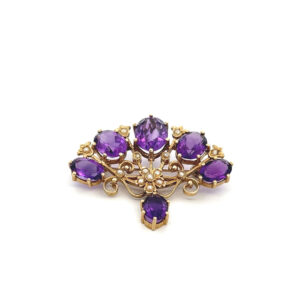 "Amethyst Freude" - 14 Karat Gelbgold Brosche mit Amethyst und Perlen