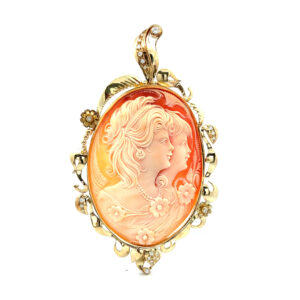 "Schwestern der Zeit" - Imposanter Vintage Kamee Anhänger in 14 Karat Gelbgold mit Brillanten