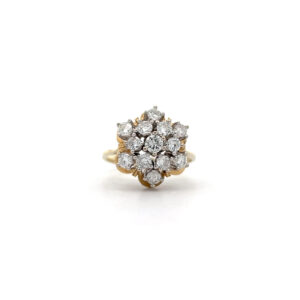 "Blütenzauber" - Eleganter Blütenring in 14 Karat Gelbgold