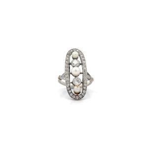 "Wertvolles Schiffchen" - Antiker Platin Ring