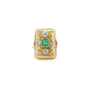 "Glänzendes Statement" - Antiker 14 Karat Goldring mit Diamanten und Smaragd