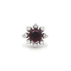 "Rosenrot" - 18 Karat Vintage Ring in Weißgold