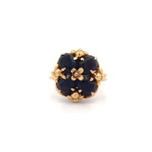 "Lady in Red" - Vintage Granat Ring in 18 Karat Gelbgold