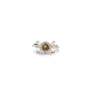 "Champagne Star" - Vintage Ring 18 Karat Weißgold mit Brillanten zus. 1.80 ct.