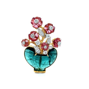 "Fleur de Jade" - Vintage Brosche aus 18 Karat Gelbgold mit Brillanten