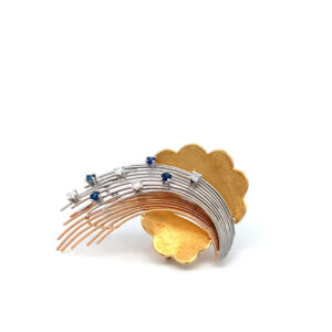 "Midnight Dreams" - Vintage Brosche in 18 Karat Gelbgold