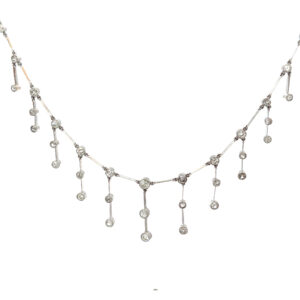 "Art Deco Charms" - Antikes Collier aus Platin mit Diamanten