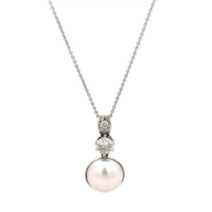 "Mondschein" - Feine Vintage Kette mit Anhänger und Altschliff Diamant ca. 0,90ct