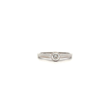 "Pure Line Brillant" - Moderner Solitair Ring in 14kt Weißgold mit Brillant 0,41ct
