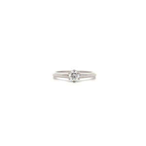 "True Love" - Moderner Solitair Ring in 14kt Weißgold mit Brillant 0,37ct