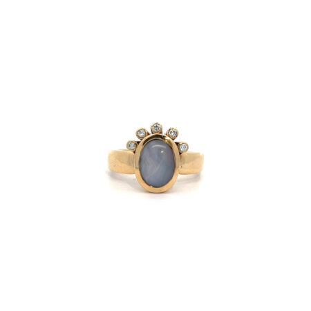 "Sternenglanz" - Vintage Ring mit einem Sternsaphir in 18 Karat Gelbgold