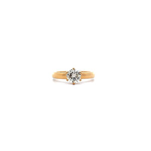 "Starlight" - Moderner Ring mit einem Brillanten 0,79ct. in 18 Karat Gelbgold