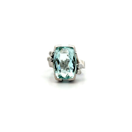 "Classic Dream" - Vintage Ring mit Aquamarin