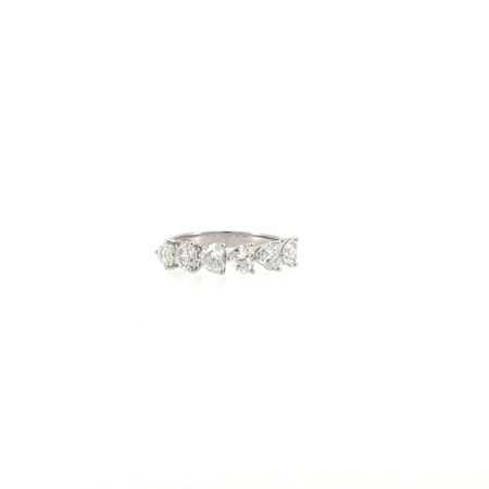 "Heart Love" - Moderner Ring in Platin mit Diamanten in Herzform
