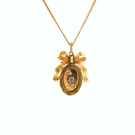 "Locket of Grace" - Antiker Anhänger in 14kt Gelbgold mit Diamantrose