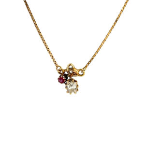 "Gentle Light" - Vintage Collier mit einem Altschliff Cushion in 14 Karat Gelbgold