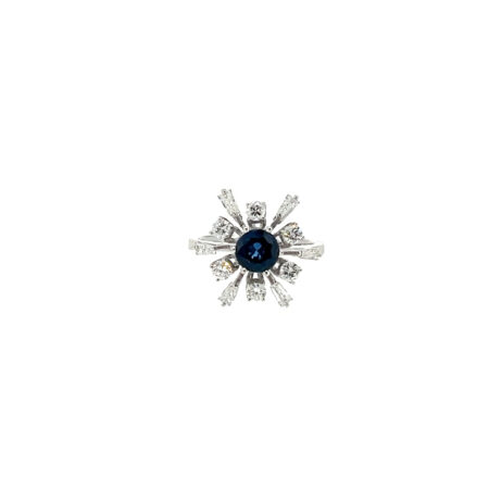 "Snow Crystal" - Vintage Ring mit einem Saphir in 18 Karat Weißgold