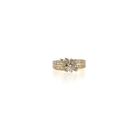 "Sparkling friends" - Moderner Ring in 18kt Gelbgold mit Diamanten