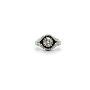 "Black & White" - Antiker Ring in 14kt Weißgold mit Diamant im Altschliff ca 0,94ct