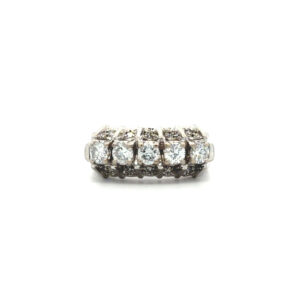 "Kostbare Momente" - Vintage Ring mit Brillanten in 18 Karat Weißgold