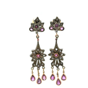 "Antikes Bouquet" - Antike Ohrhänger in 14kt Gold mit Diamanten & Rubinen