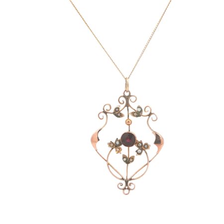 "Vergangene Schönheit" - Antiker Anhänger mit neuer 14 Karat Gelbgold Kette