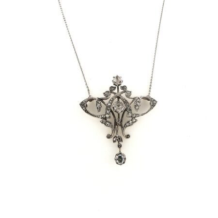"Rosenzauber" - Antikes Collier mit Diamantrosen in 14 Karat Gold