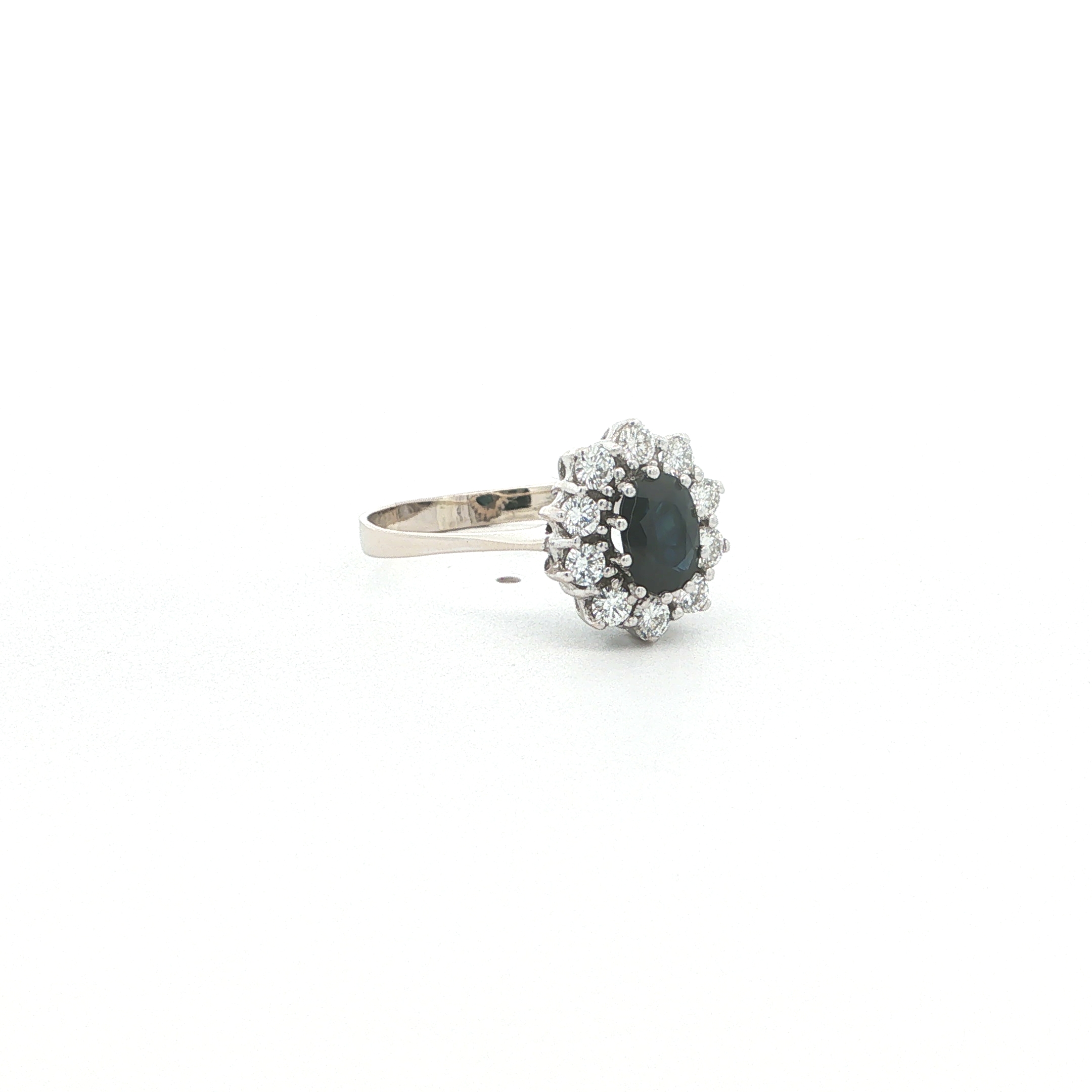 "Like Kate" - Vintage Ring in 14kt Weißgold mit Saphir & Brillanten