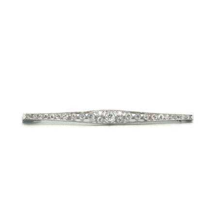 "Art Déco Line" - Antike Nadel des Art Déco mit Diamanten in 14kt Weißgold & Platin - Juwelier Steiger