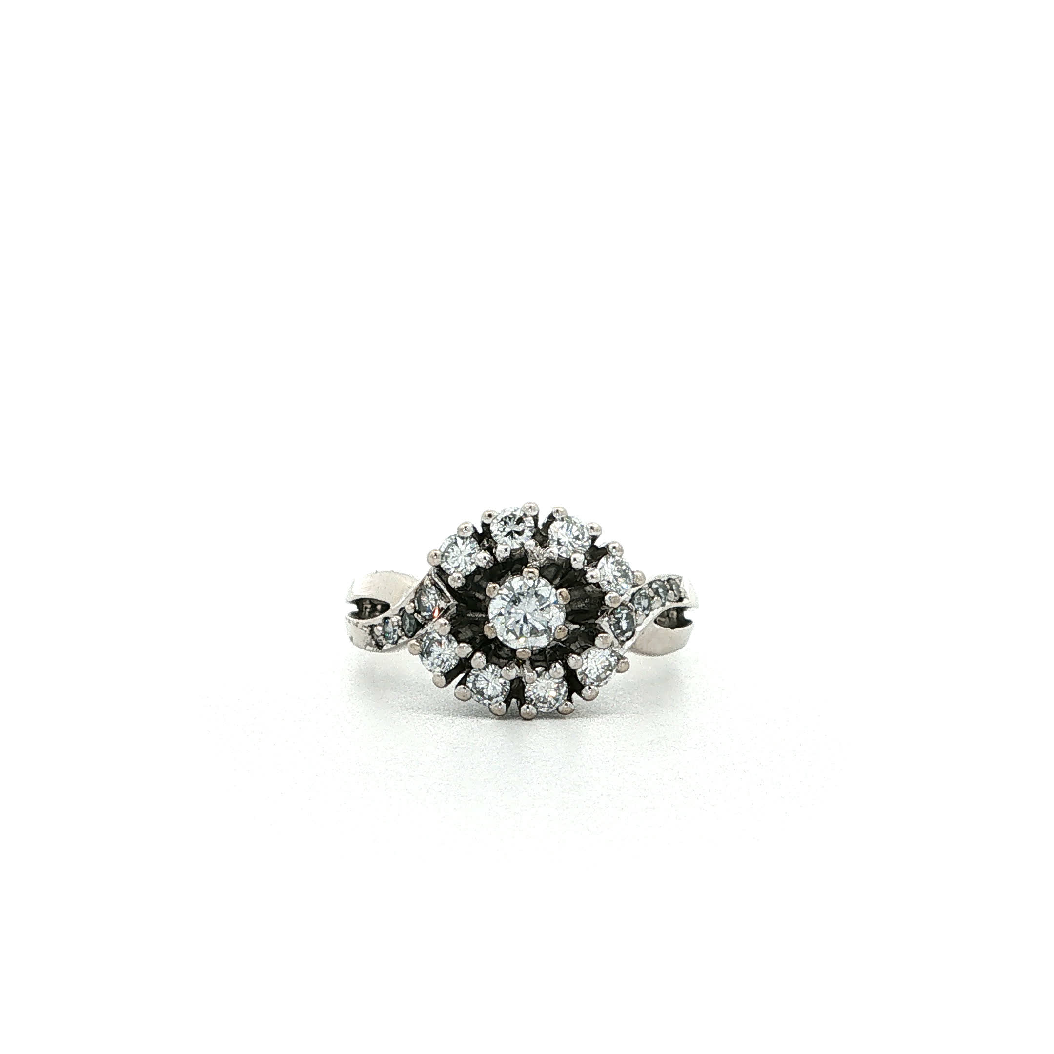 "Back in Time" Vintage Ring in 14 Karat Weißgold - Juwelier Steiger