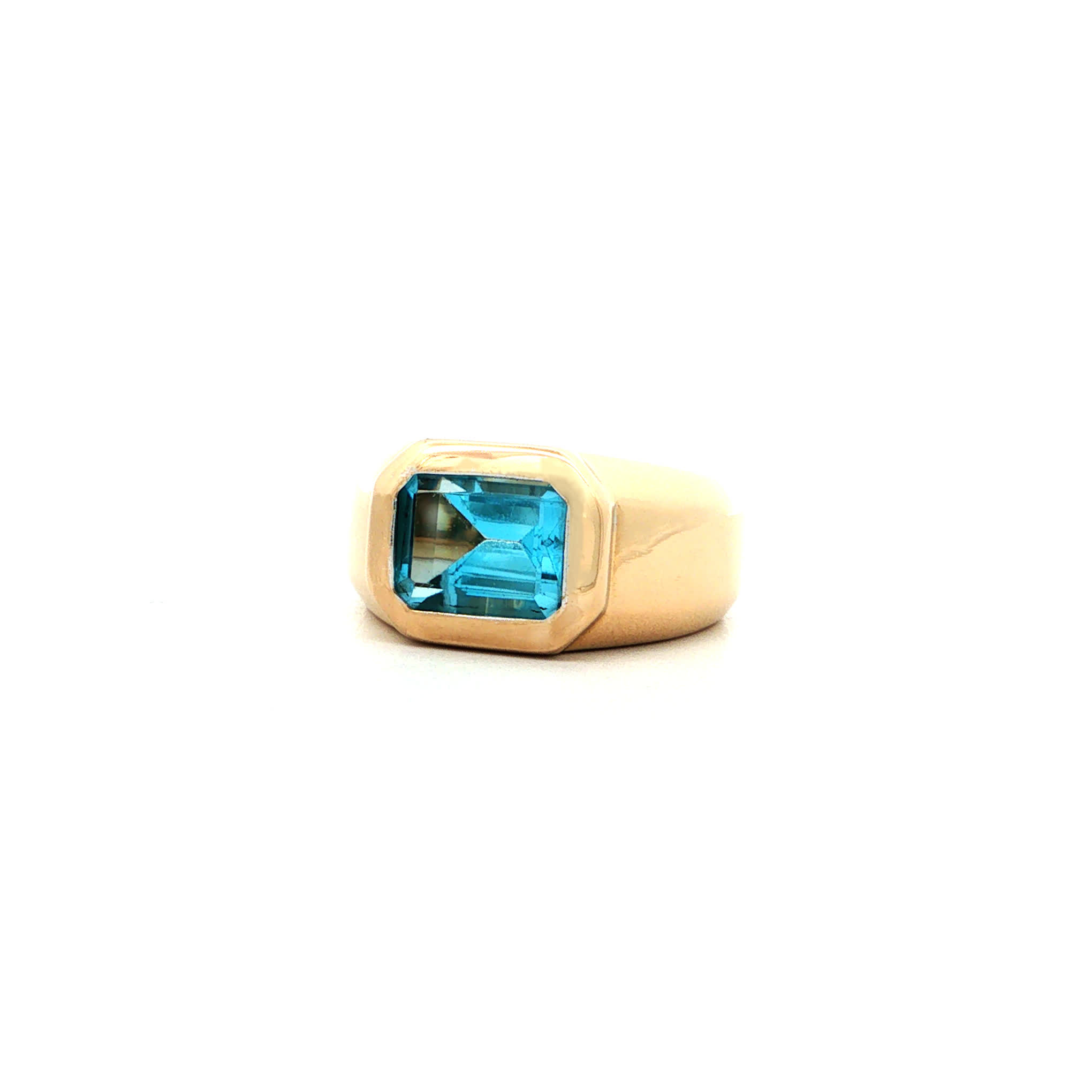 "Blue Lagoon" - Vintage Ring in 14kt Gelbgold mit Blautopas - Juwelier Steiger