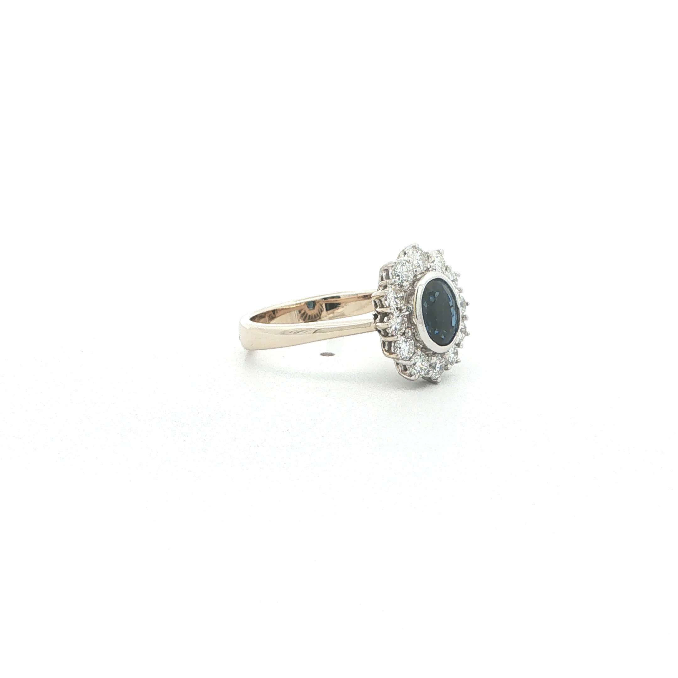 "Blue Velvet" - Vintage Ring in 18kt Gelbgold mit Saphir & Brillanten - Juwelier Steiger