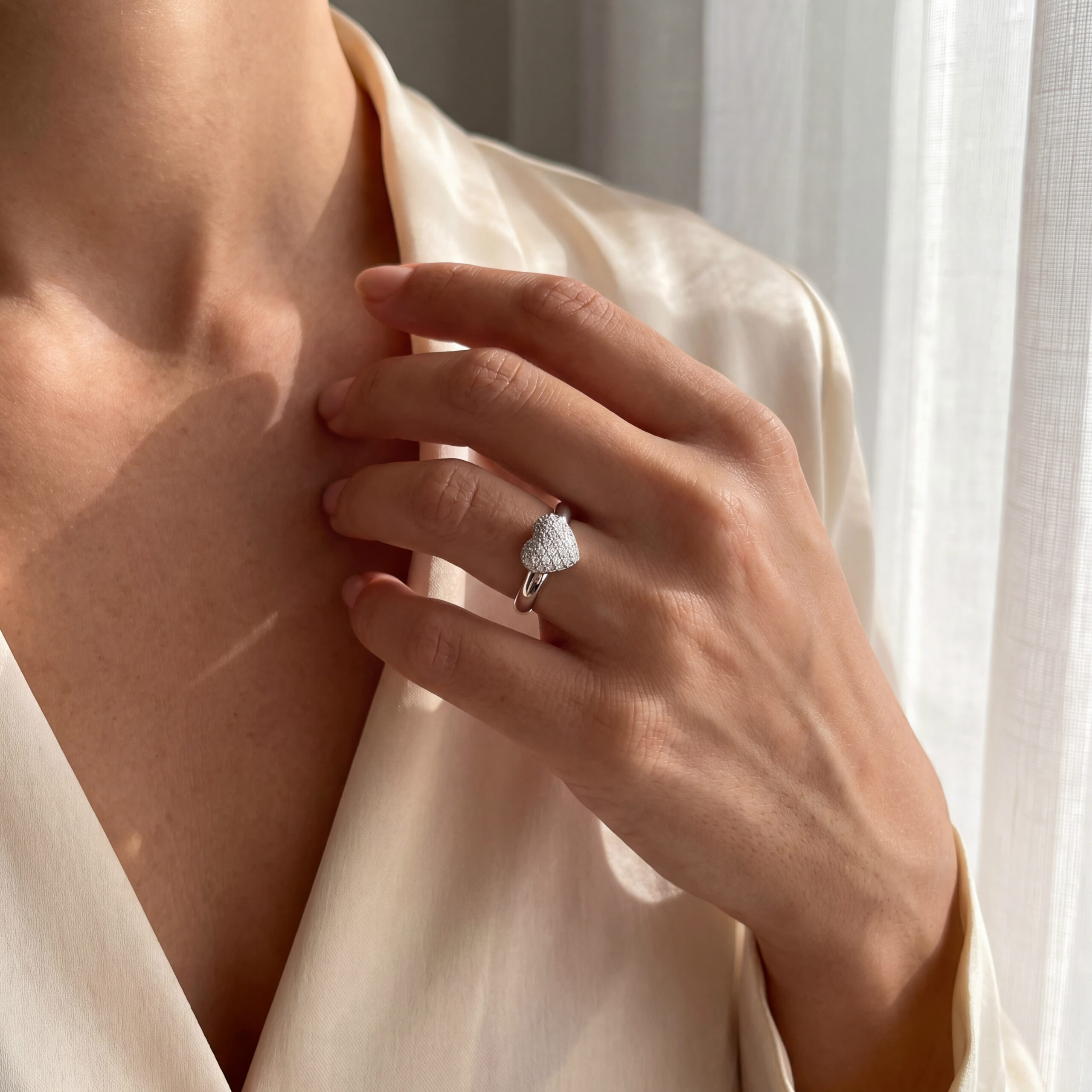 "Chopard Love heart" - Vintage Ring In 18 Karat Wei√ügold besetzt mit Brillanten - Juwelier Steiger