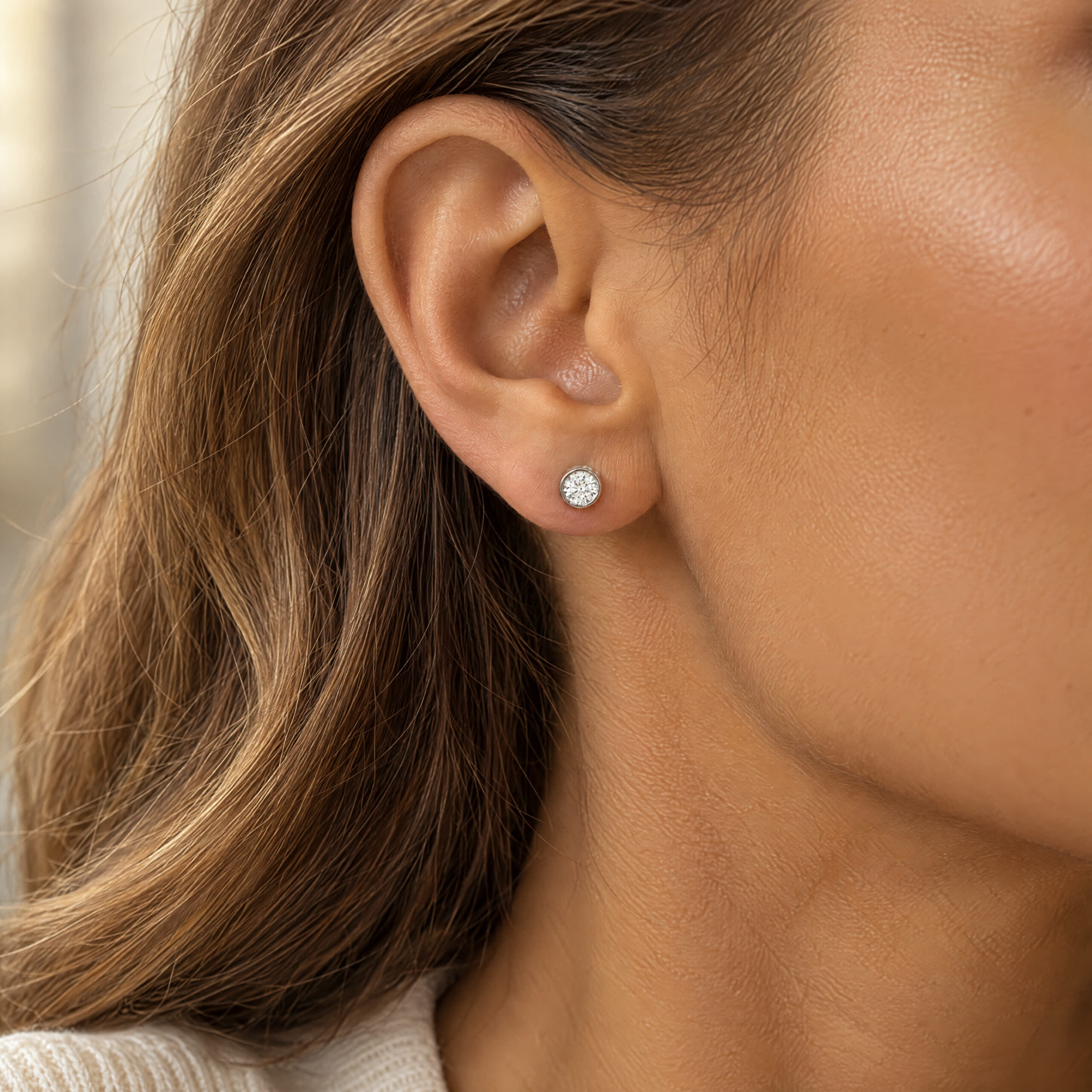 "Classic Sparkle" - Vintage Ohrstecker in Zargenfassung aus 18kt Weißgold mit Brillanten zus. ca. 1,0ct LC/E - Juwelier St...